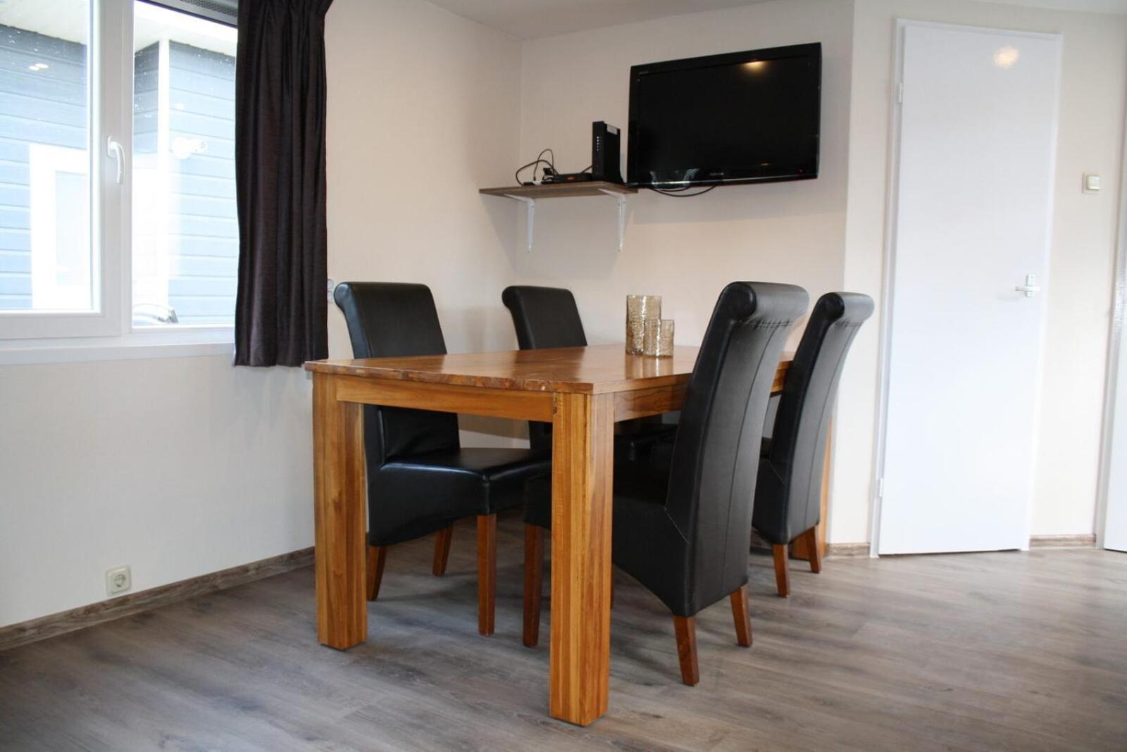 Recreatiepark En Jachthaven De Scherpenhof Terwolde Luaran gambar