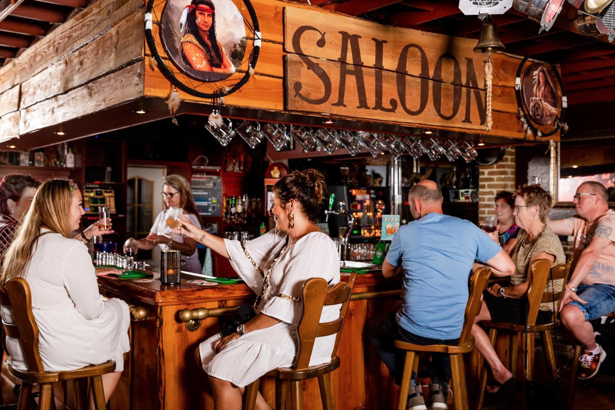 Recreatiepark En Jachthaven De Scherpenhof Terwolde Luaran gambar